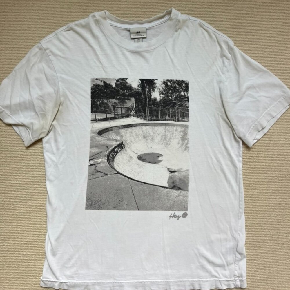 H&M Mens Skateboard Shirt
